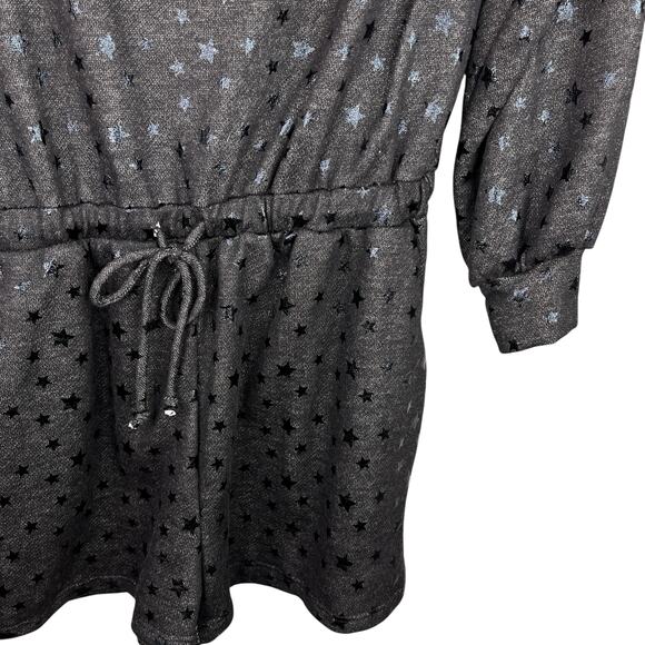 Le Lis Collection Romper Black Stars LS Pockets Off Shoulder New - Picture 9 of 16